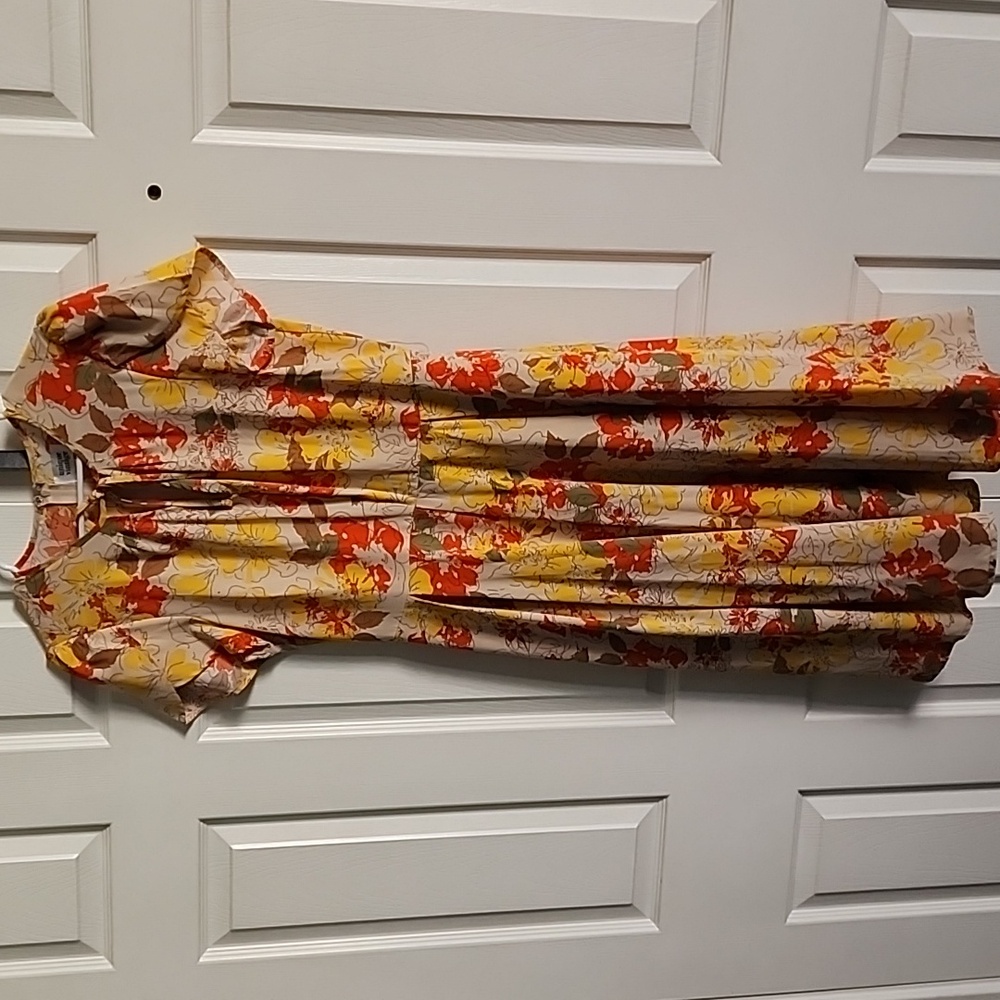 Unique Vintage Fall Floral Print 1940s Dress
